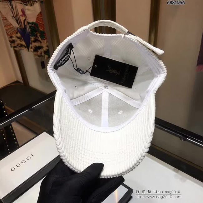 YSL聖羅蘭 跑量款 2018秋冬新款棒球帽 燈芯絨鴨舌帽 6881956 LLWJ6768